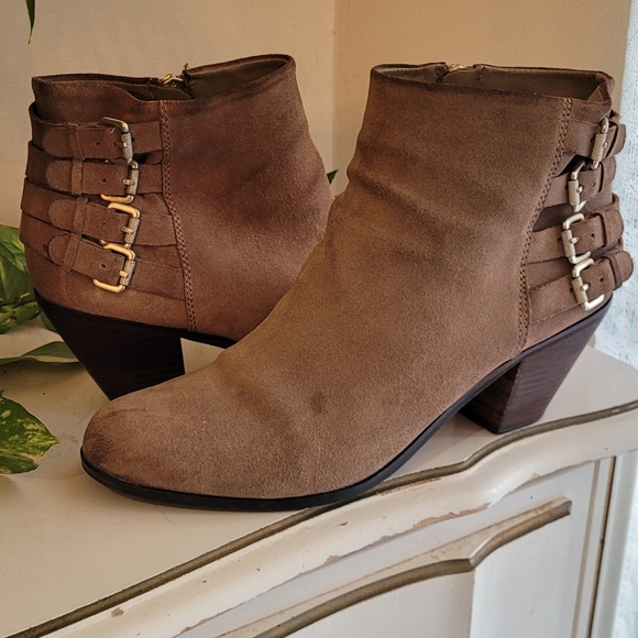 Ladies Tan Suade Bootie by Sam Edelman,size 12M. Fancy buckles on the side.SALE! - Picture 2 of 3